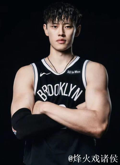 博主谈曾凡博：目前这个节骨眼耗掉的就是自己宝贵的时间