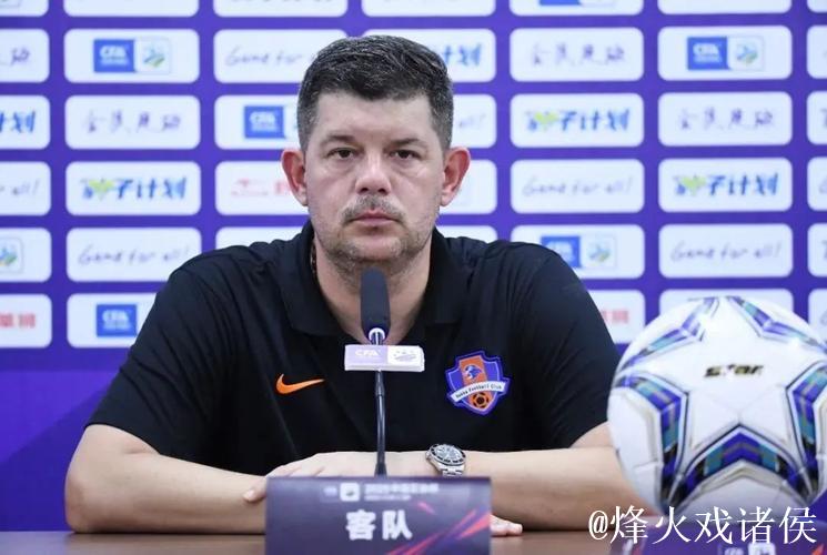 双线5连败+足协杯不敌中乙队!梅州高开低走 黑马褪色 双线5连败+足协杯不敌中乙队!梅州高开低走 黑马褪色