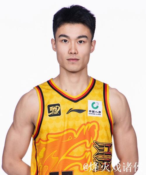 CBA夏联-刘颜诚23+7广州大胜江苏 闫实16分